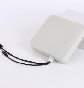 2.45GHz RFID Aktif Okuyucu 2.4G Baz İstasyonu 4G Ağ Geçidi Elektrikli Araç Ev ve Ev-Okul İletişim Okuyucusu